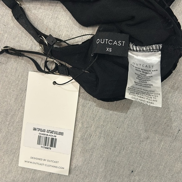 Outcast 2 piece set - Picture 5 of 9